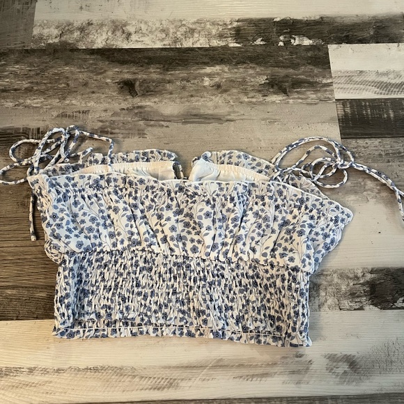 Floral Blue Smocked Women's Crop Top - Picture 5 of 6